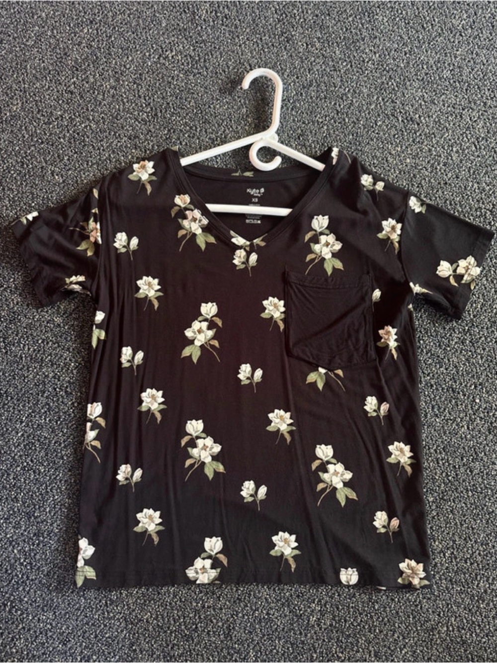 Kyte BABY Black Floral V-Neck Pocket Tee